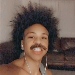 Meet your Posher, Lewis